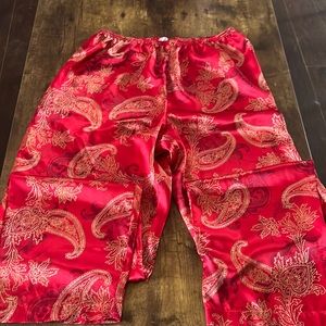 Silk material Womens Medium